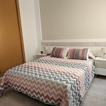 Apartamento Las Palmeras - Con Terraza, Barbacoa, Aire Acondicionado Y A 250M De La Playa! Los Alcázares Extérieur photo